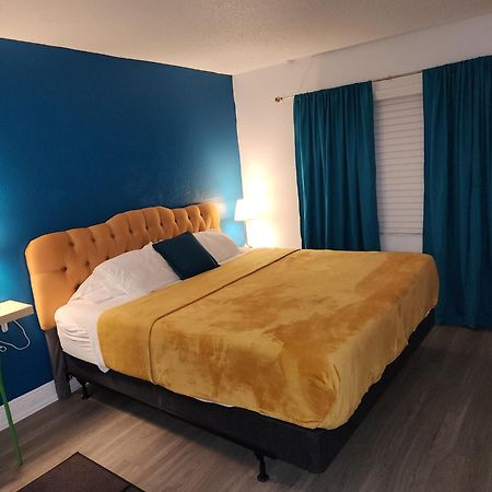 Centauri Vacation Rentals Beautiful 2-Bedroom Condo, Near All Orlando Attractions, Free Parking & Wi-Fi, King Bed Exteriör bild